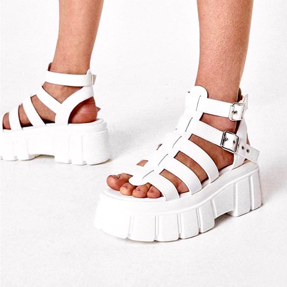 NWOT READYSALTED Women's Chunky Platform Sandals White Size:9